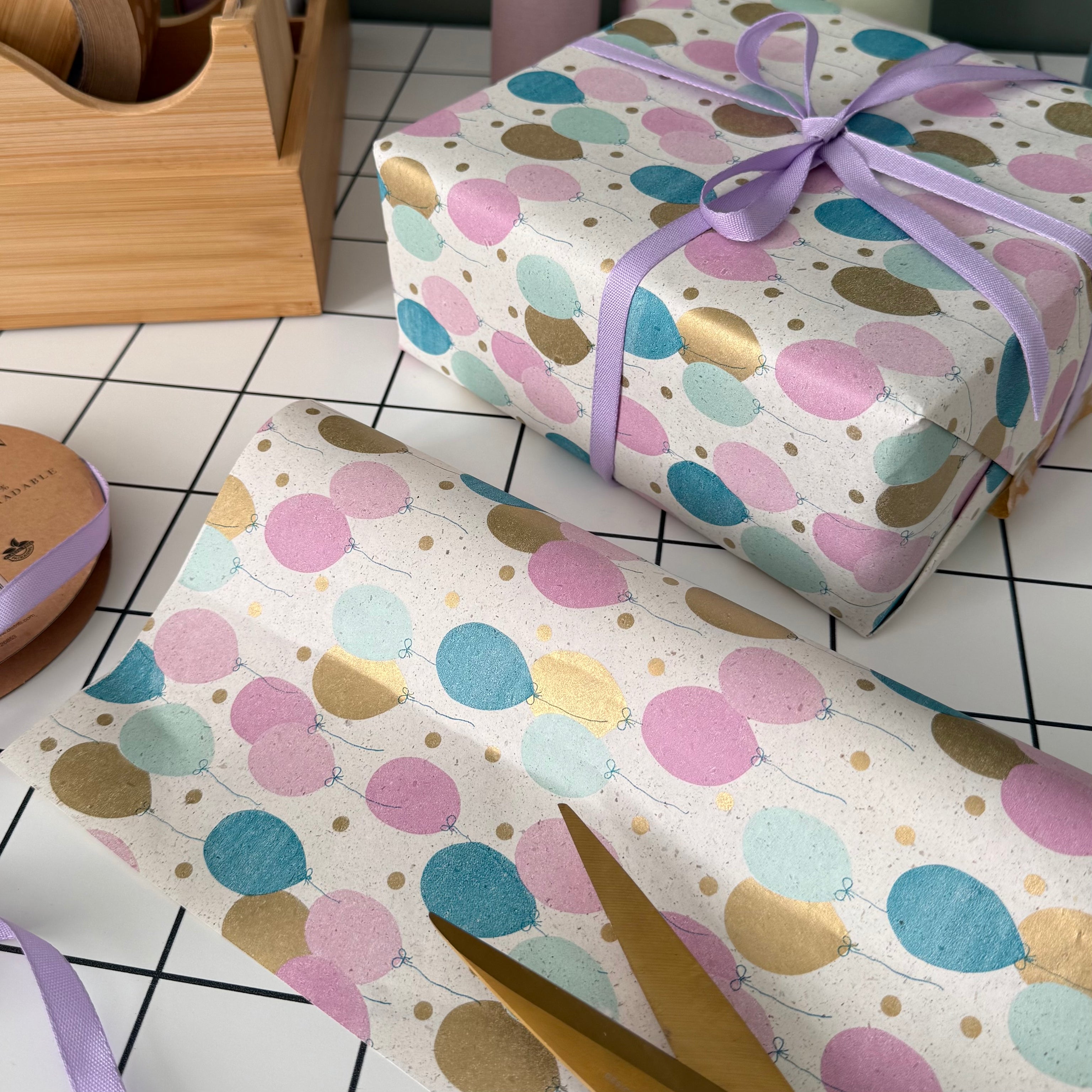 5m roll of Balloons Wrapping Paper (500mm wide) – Cascayde