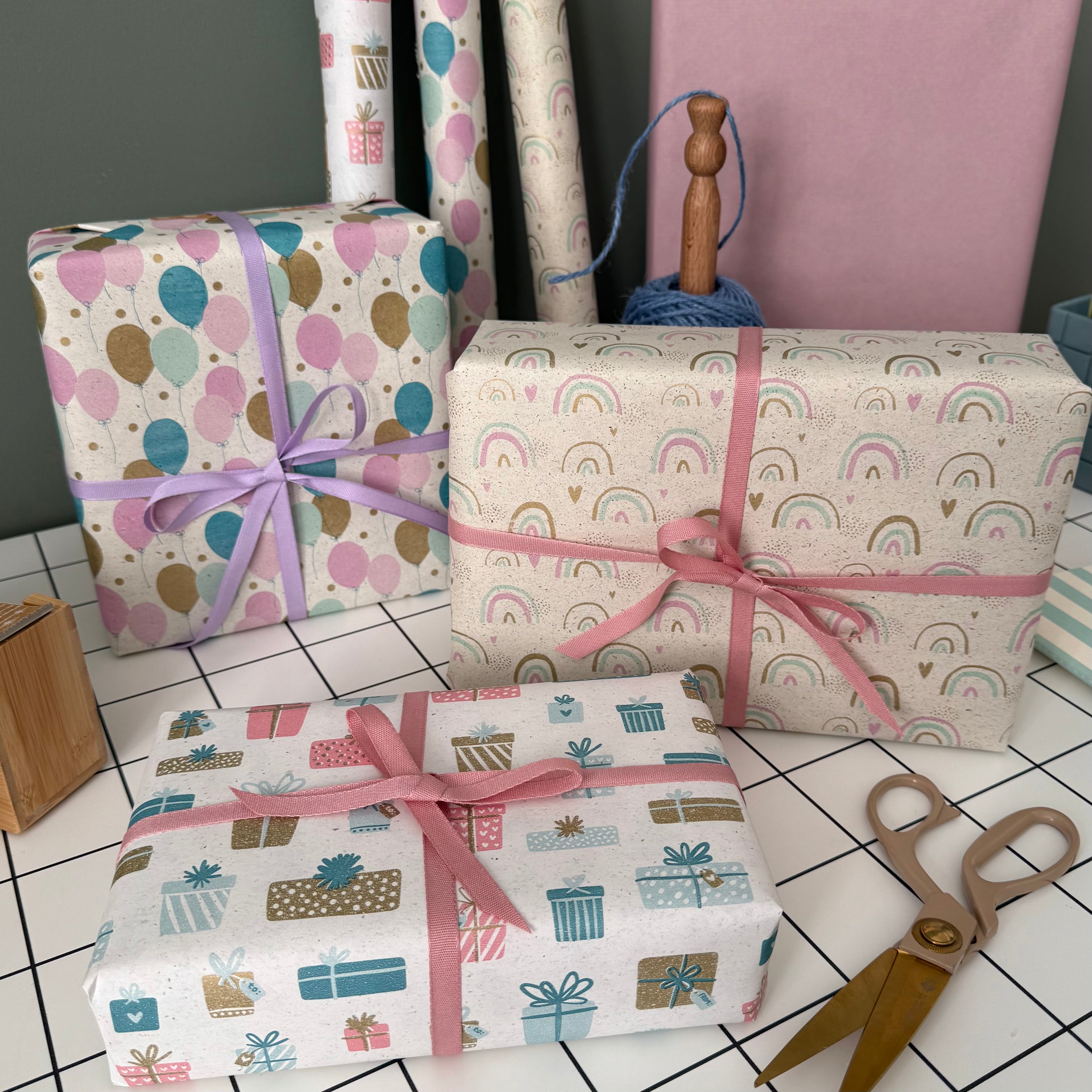 5m roll of Balloons Wrapping Paper (500mm wide) – Cascayde