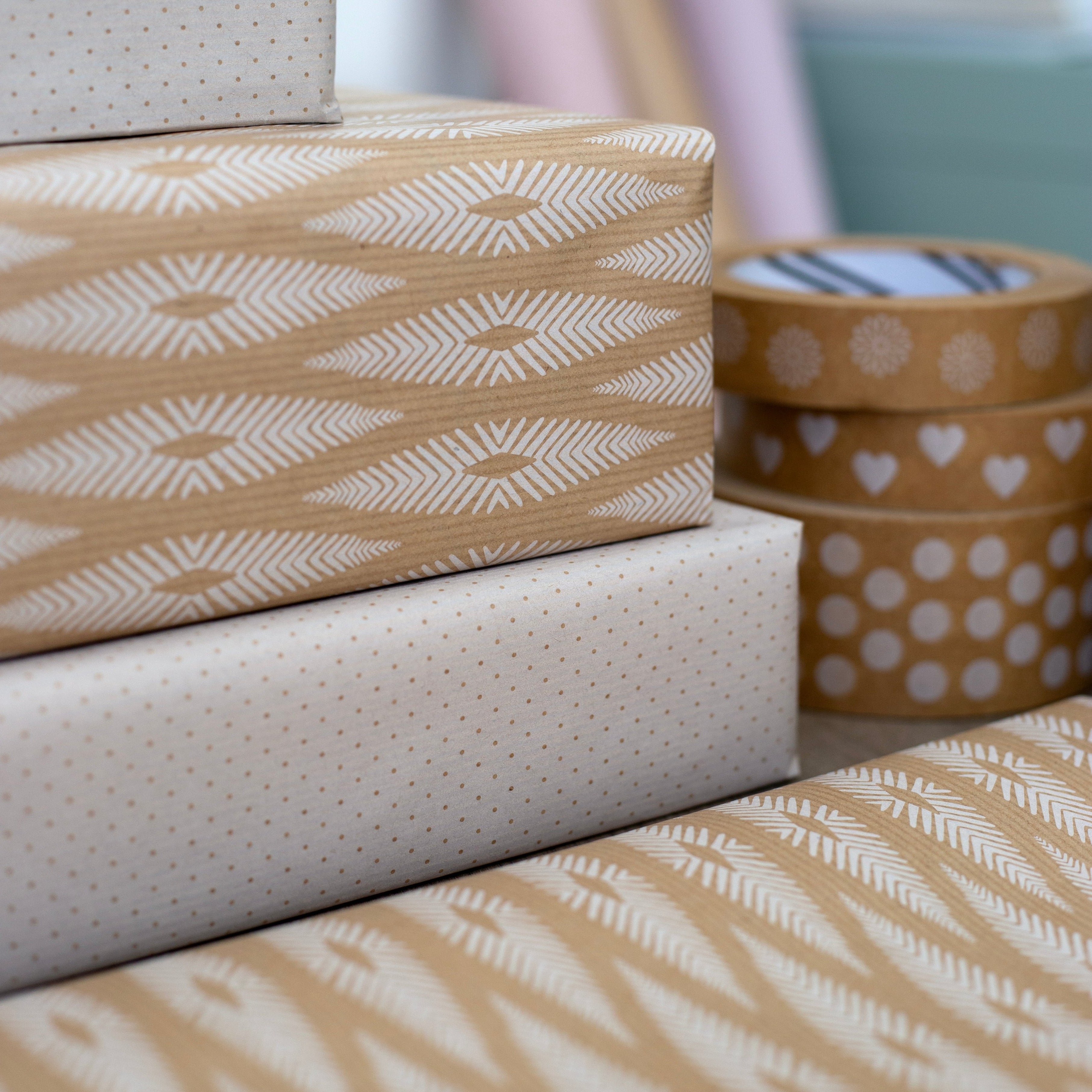 4m of Brown Kraft with White Feather Diamonds Wrapping Paper (690mm wi ...